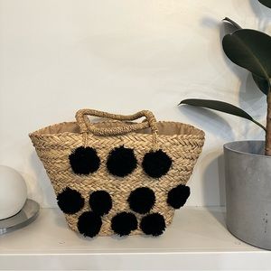 Sea grass basket tote